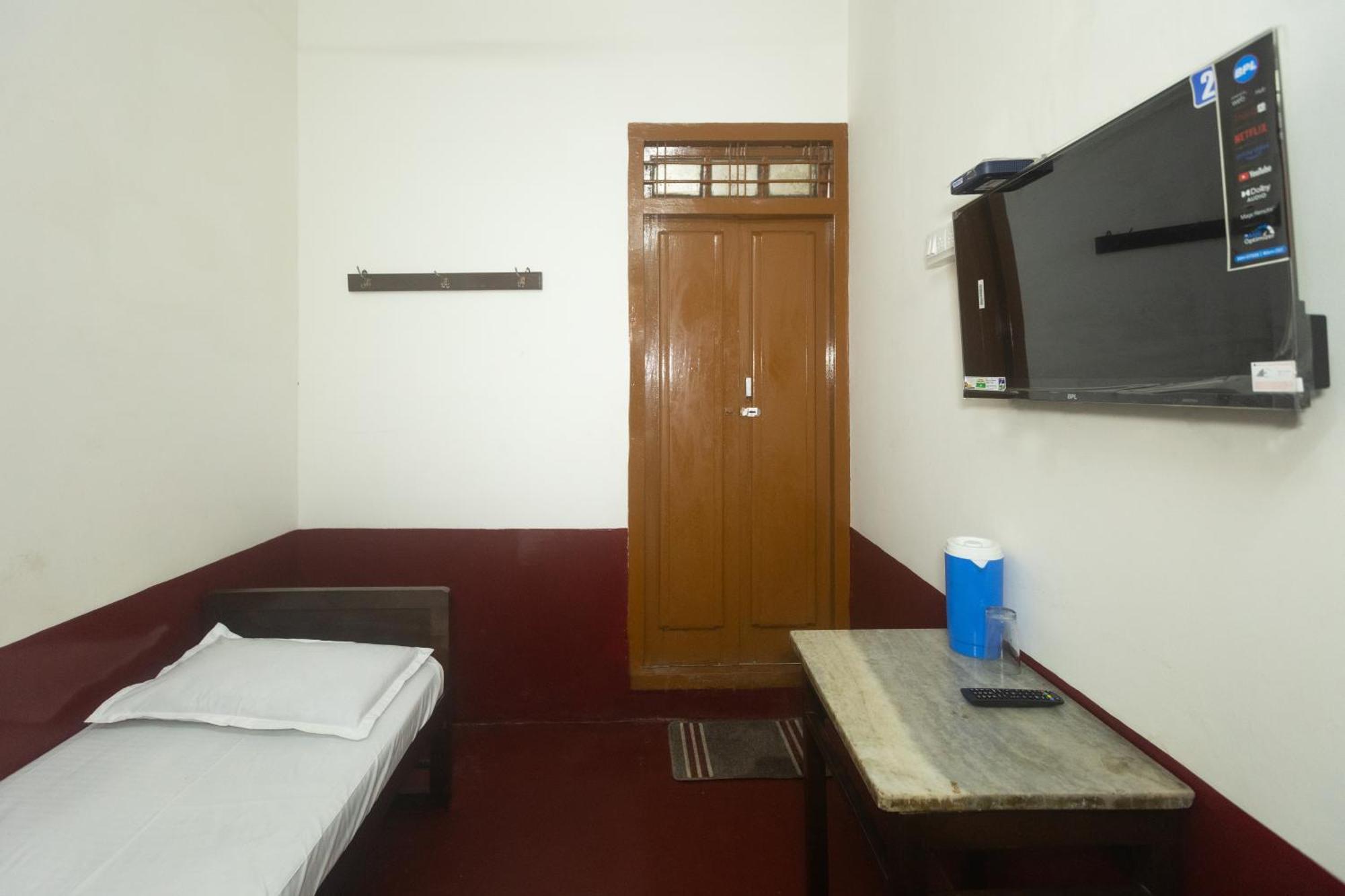 Sri Ramakrishna Hotel Bangalore Ngoại thất bức ảnh