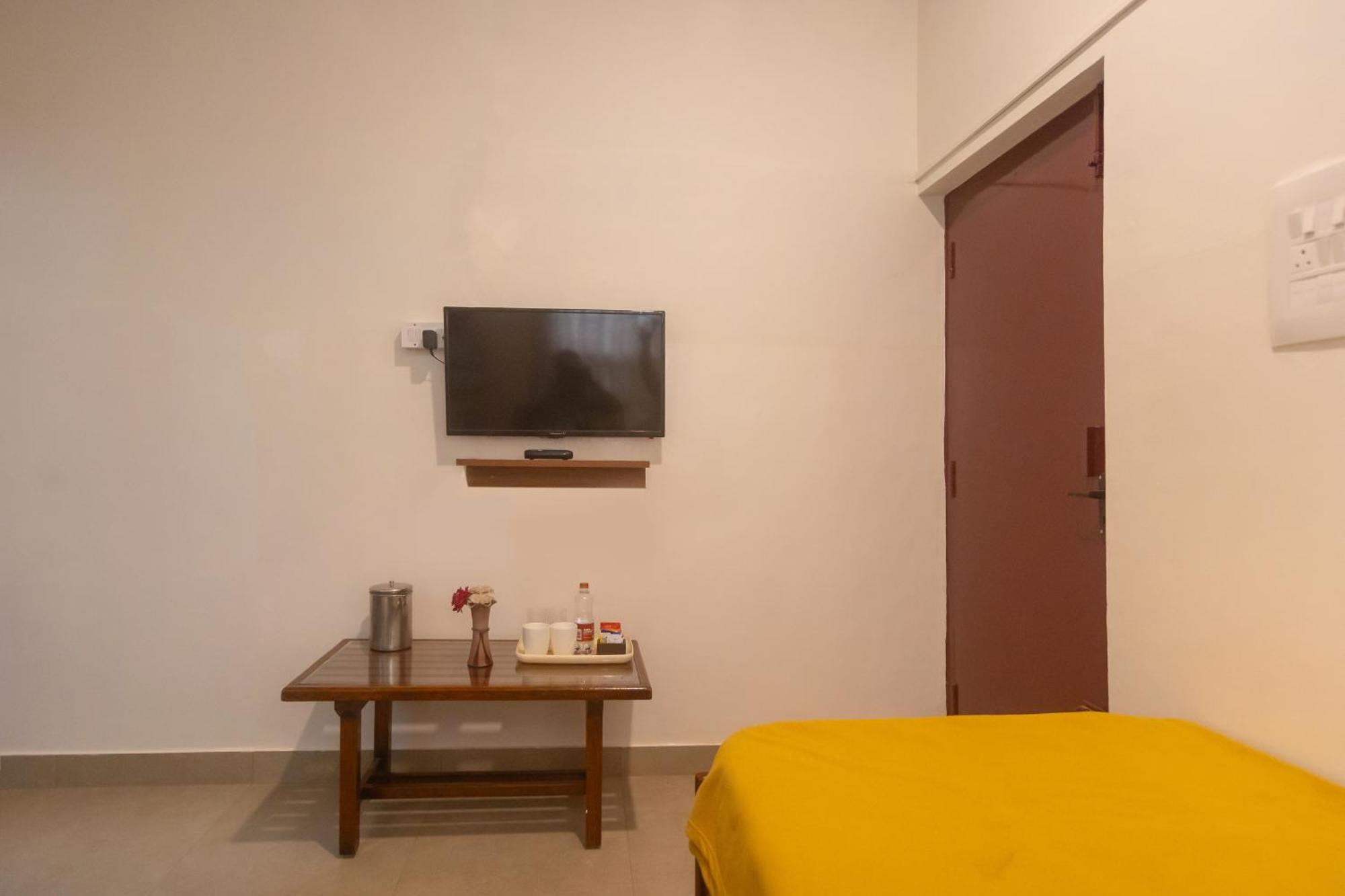 Sri Ramakrishna Hotel Bangalore Ngoại thất bức ảnh