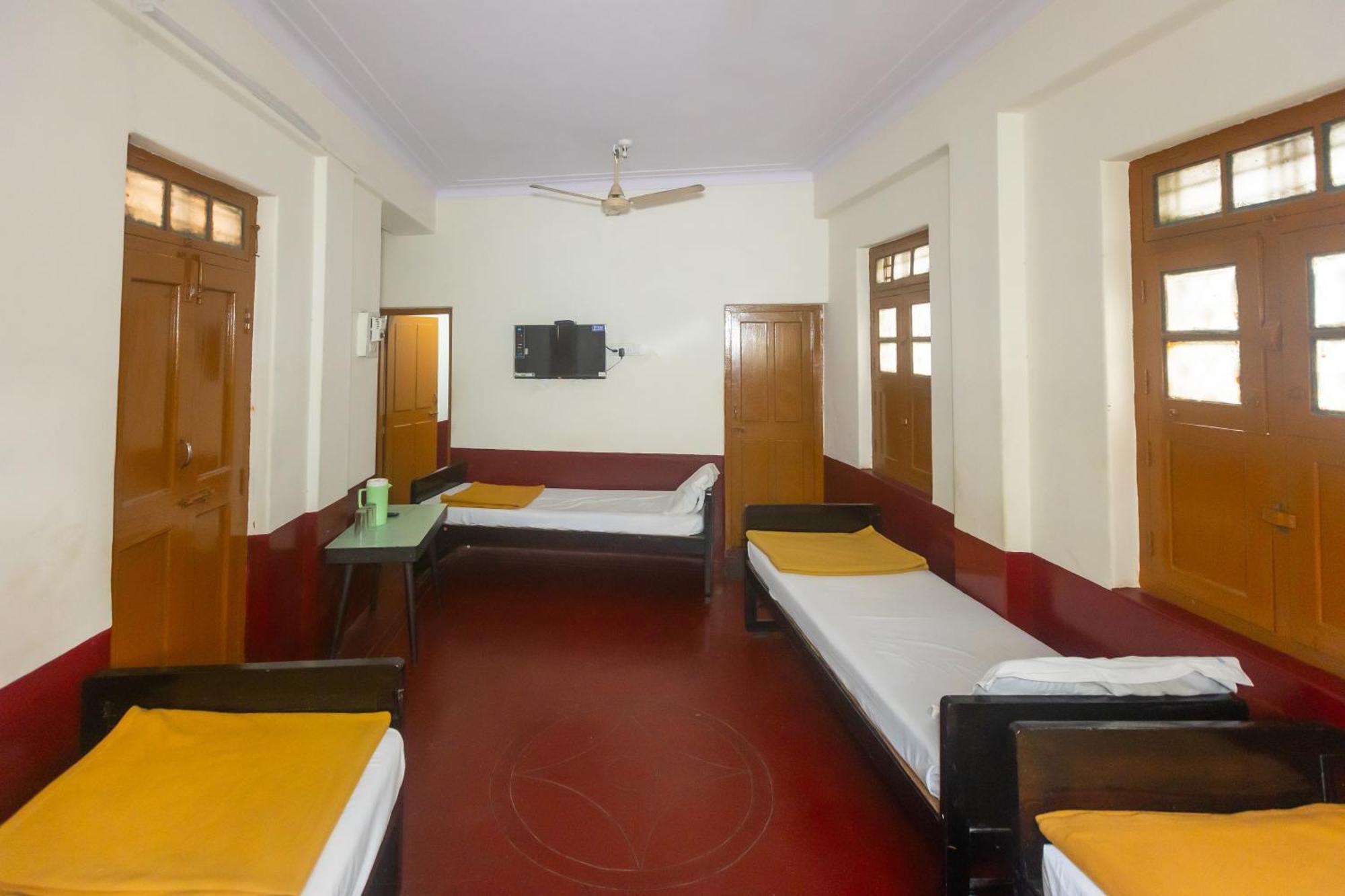 Sri Ramakrishna Hotel Bangalore Ngoại thất bức ảnh